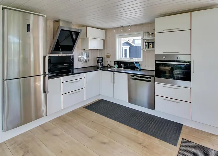 Holiday home Aatos - 500m From The Sea By Interhome *