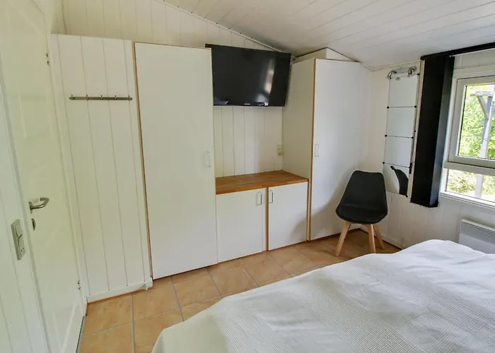 Holiday home Aatos - 500m From The Sea By Interhome *