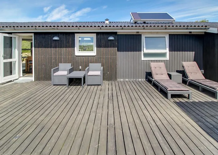 Aatos - 500m From The Sea By Interhome