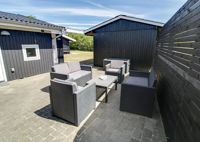 Aatos - 500m From The Sea By Interhome